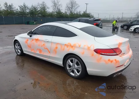 2017 Mercedes-Benz C 300 4Matic z USA, uszkodzony, nr VIN WDDWJ4KB5HF329028